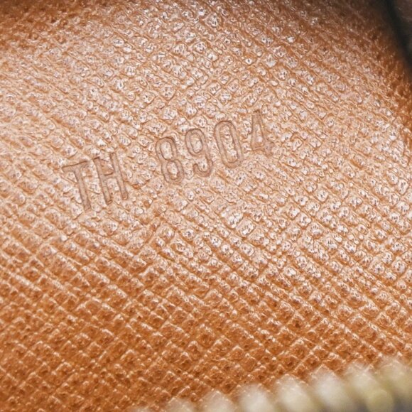 LOUIS VUITTON Mini Amazon Shoulder Bag Monogram Leather Brown - Picture 14 of 15